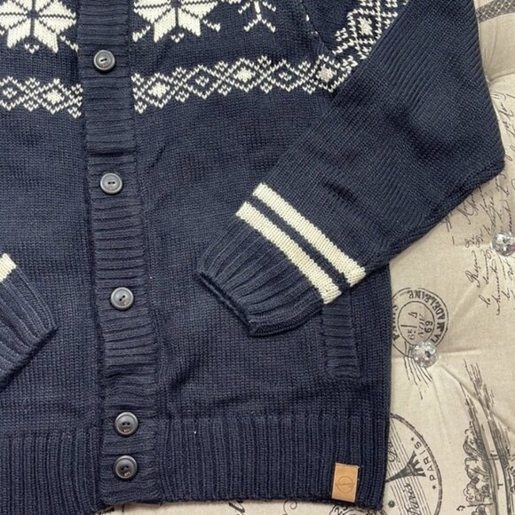 Weatherproof Fair Isle Toggle Knit Cardigan - Picture 8 of 13